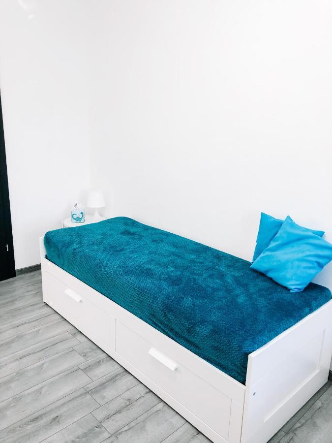Ferienwohnung Bieszczadzkie Utulenie Ustrzyki Dolne Exterior foto
